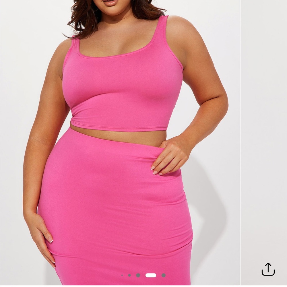 Chic Pink Pencil Skirt and Tank set - Picture 2 of 7